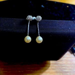Silver dangle earrings with pearls
